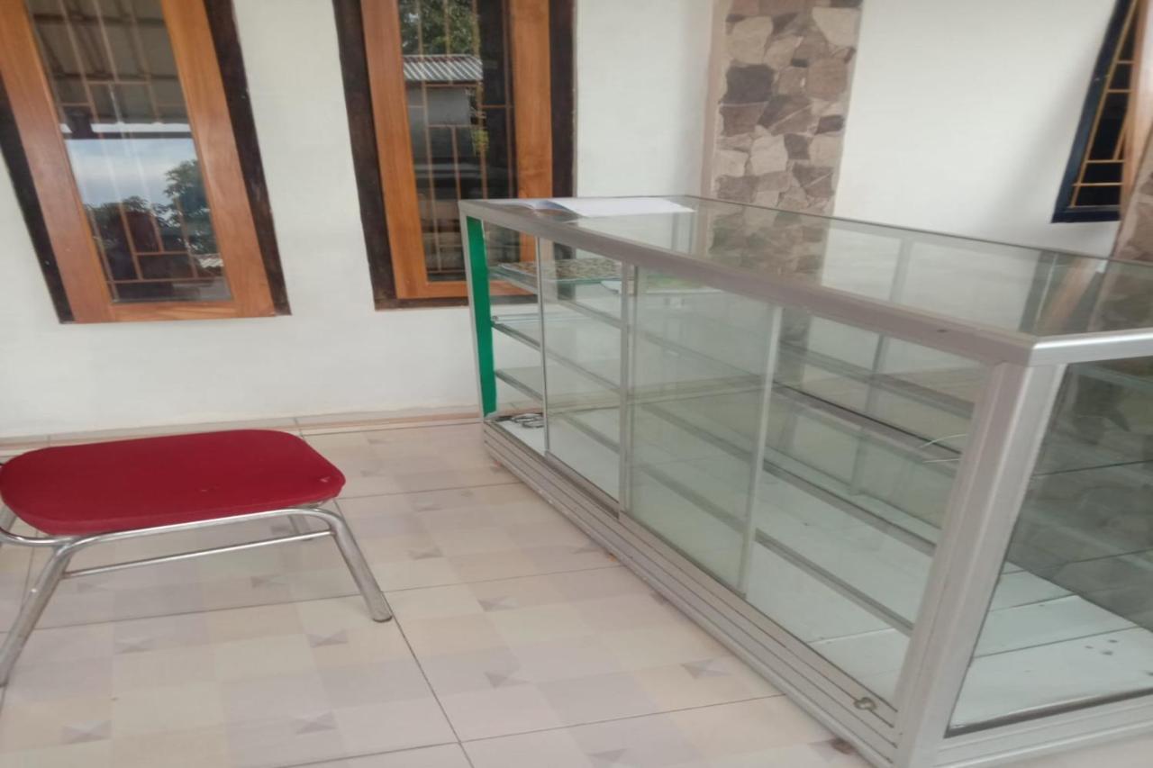 Express O 91722 Home Stay Dan Sewa Mobil Jhon'S Family Labuan Bajo Luaran gambar