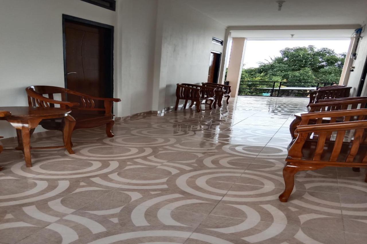 Express O 91722 Home Stay Dan Sewa Mobil Jhon'S Family Labuan Bajo Luaran gambar